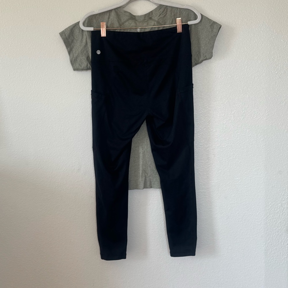 Z By Zella Short Sleeve Top High Rise Black Crop Leggings SET OUTFIT 2 PIECE M - Picture 6 of 14